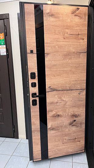 Входная дверь  